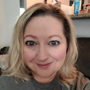 Meet your Posher, Tina